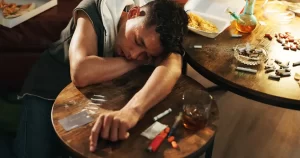 Early warning signs of substance abuse and addiction symptoms in teens and adults